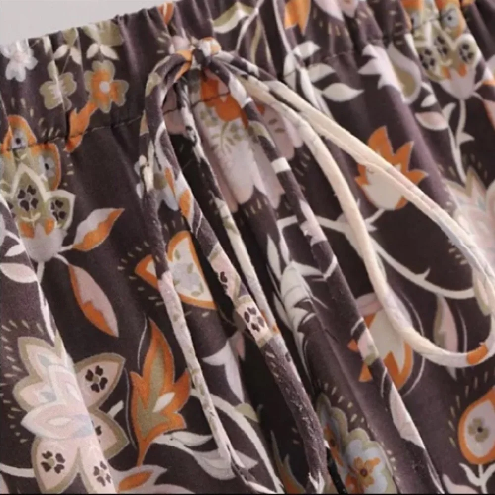 #82CLOSEOUT SALE! NEW! Gypsy Boho Floral Maxi Skirt - Picture 7 of 9